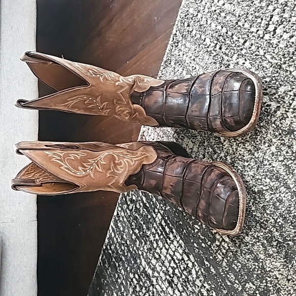 Men's Lucchese Alligator Boots - Picture 2 of 4